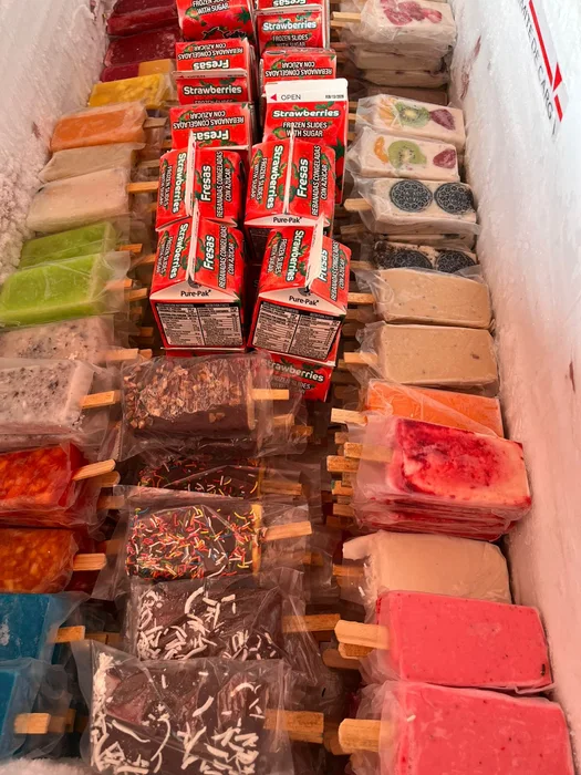Surtido de paletas artesanales de La Michoacana San Dionisio del Mar — sabores únicos del Istmo de Tehuantepec Oaxaca